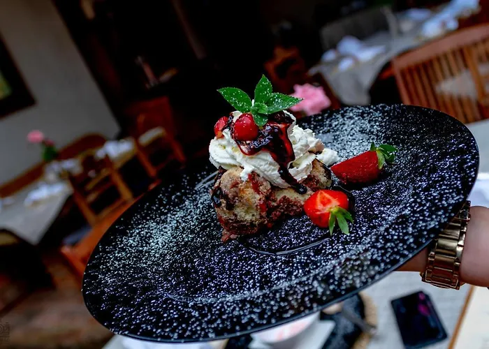 Bed & Breakfast Raspi Etterem Es Boraszat